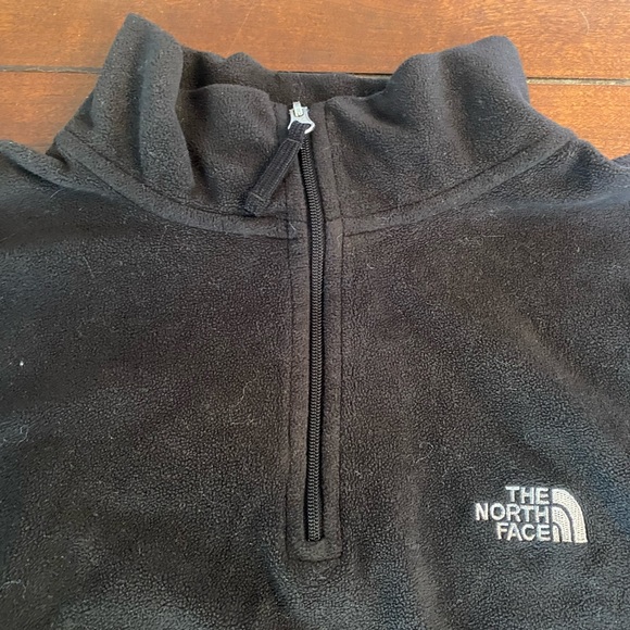North Face quarter zip fleece - Picture 2 of 3